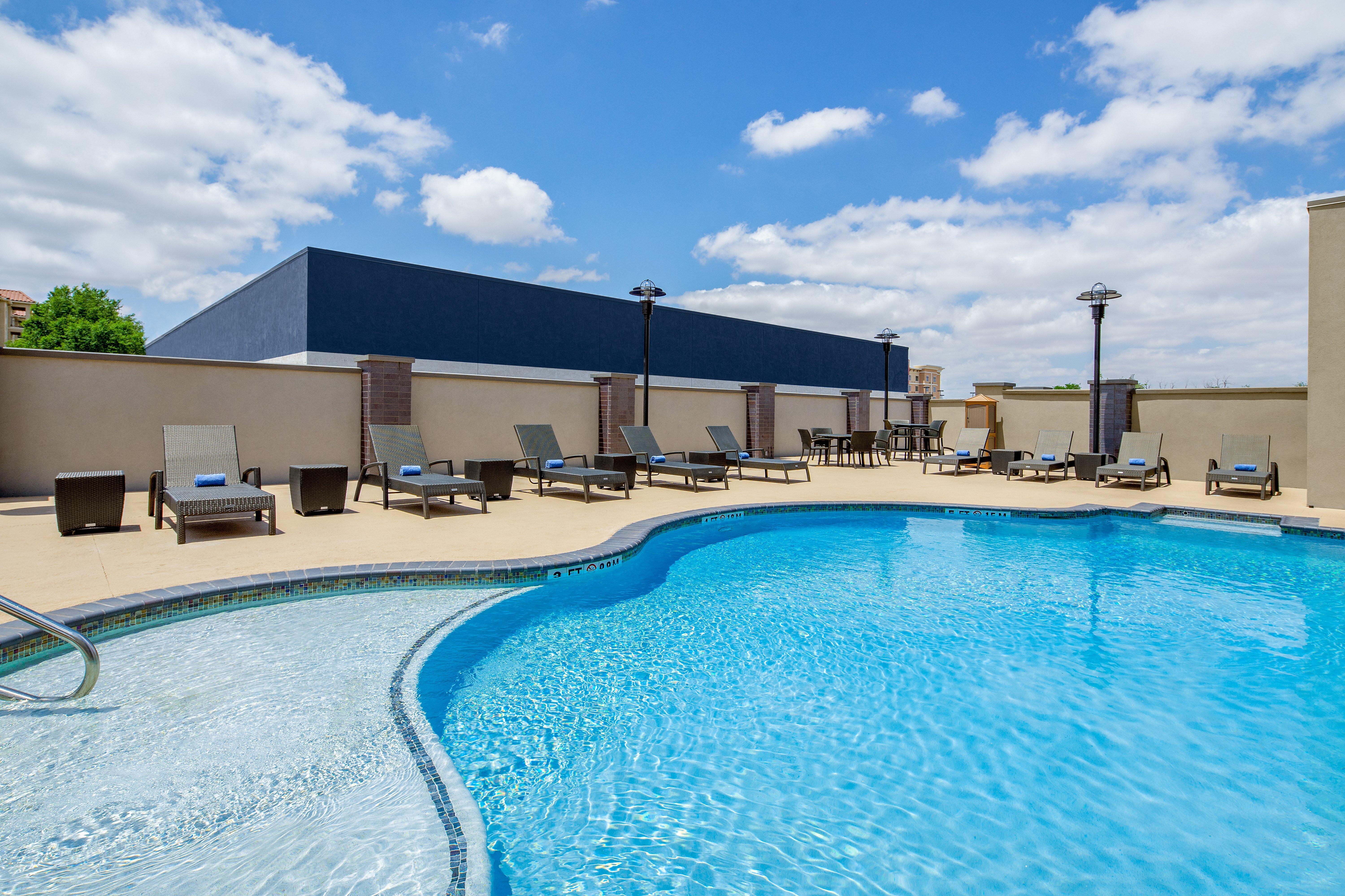 Holiday Inn Express & Suites Lubbock Central - Univ Area, An Ihg Hotel Экстерьер фото